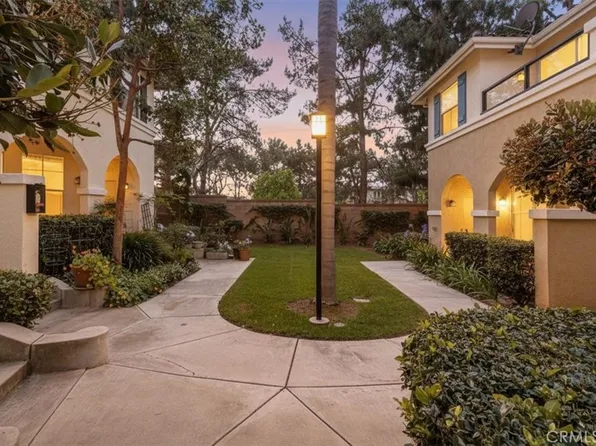 2405 Crescent Oak, Irvine, CA 92618
