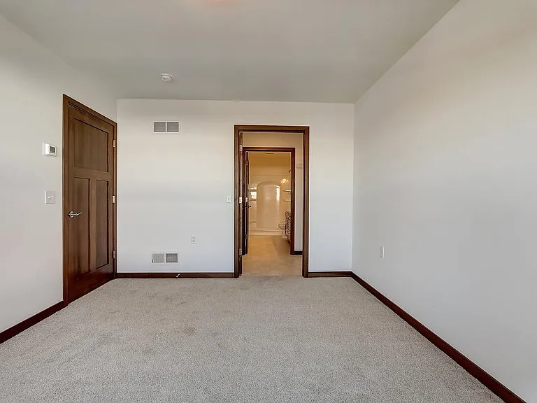 1931 Eastwood Way #1931 — Photo 38