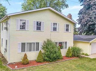 225 Albion Rd, Albion, MI 49224