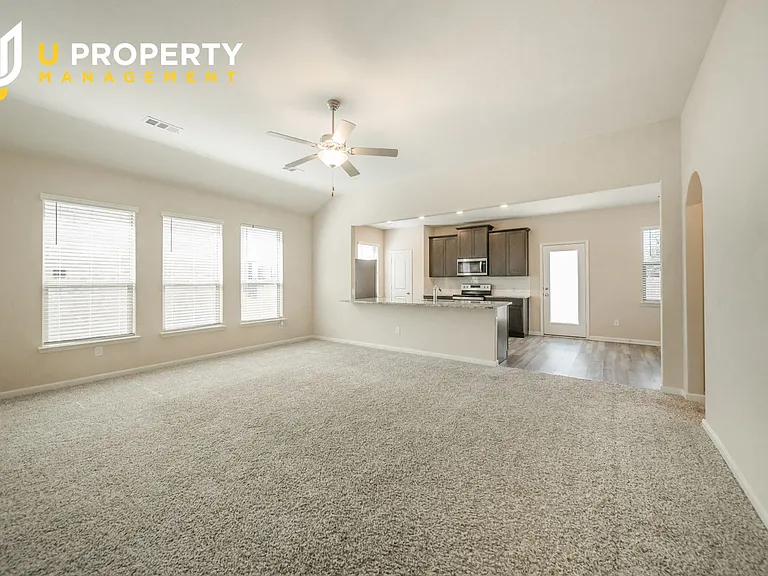 1817 Dahlia Way — Photo 6