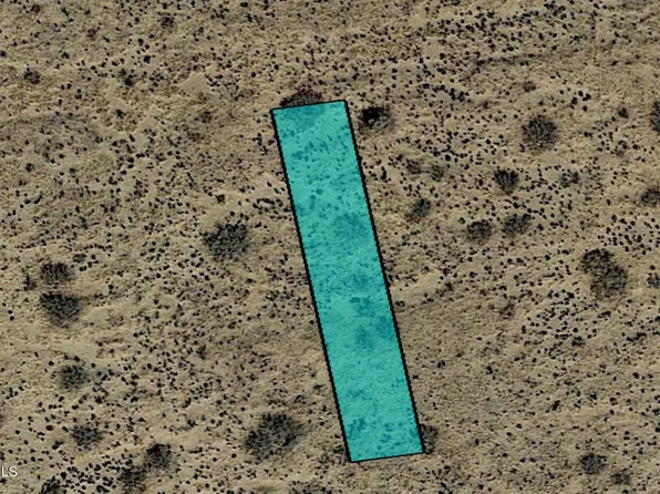 28 La Joya Rd, El Paso, TX 79928