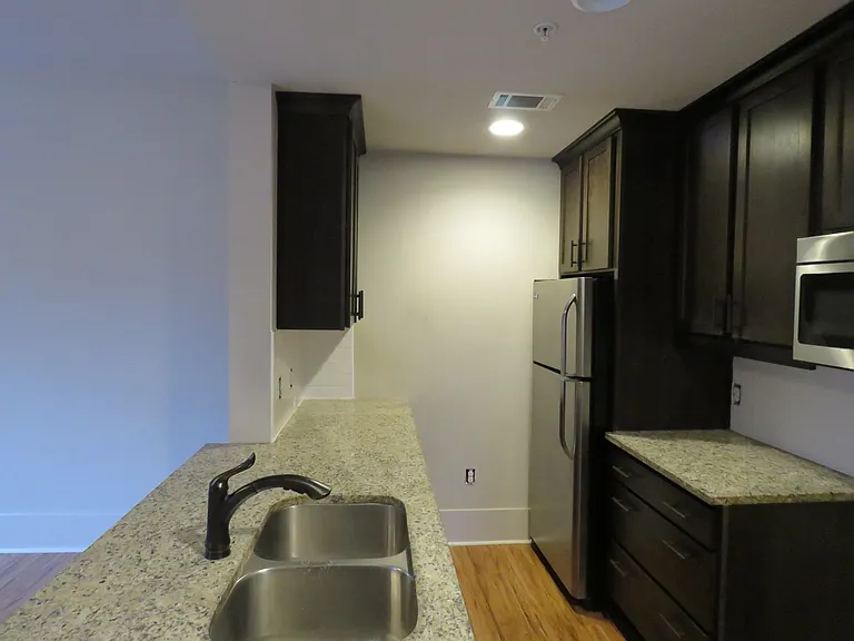 519 E Capitol Ave #2C — Photo 15