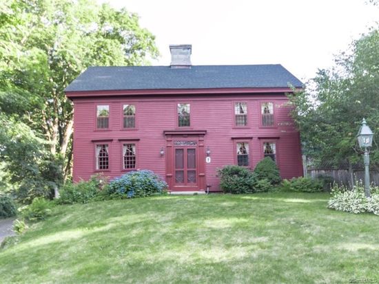 56 N Main St, East Hampton, CT 06424