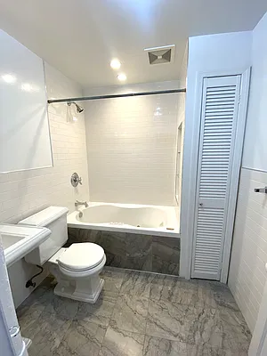 Rented by Compass | media 10