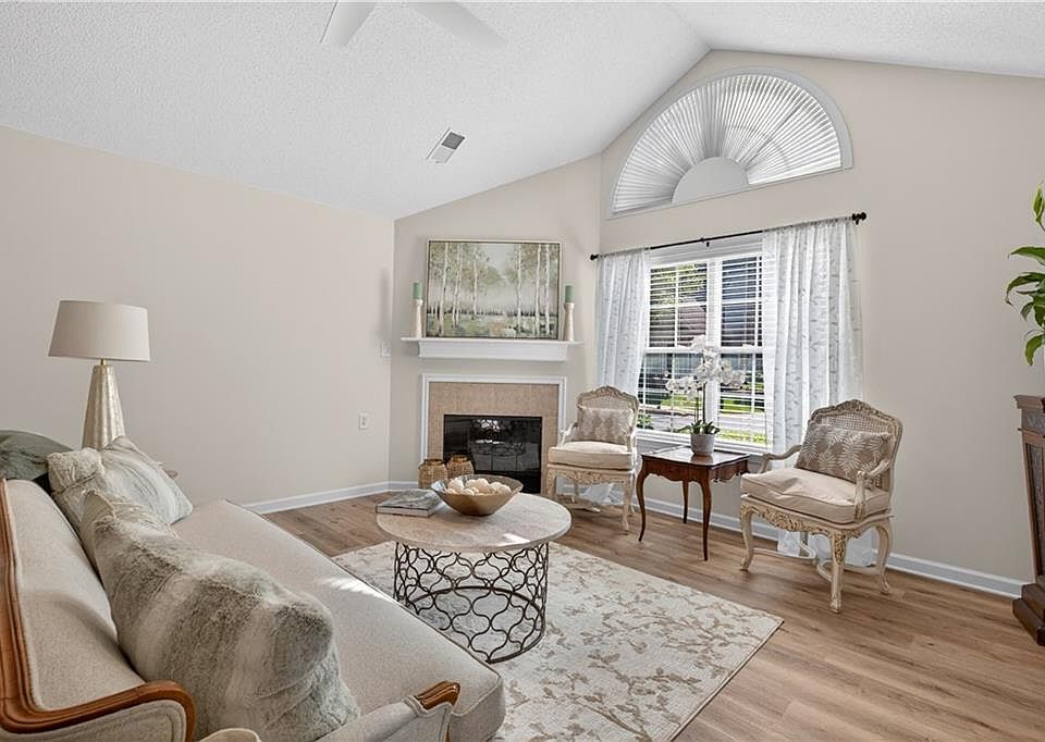 1st image of 303 Village Ln