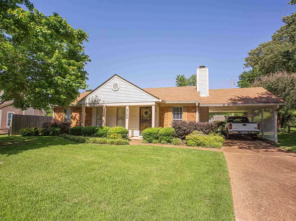 2766 Lakeside Dr, Bartlett, TN 38133