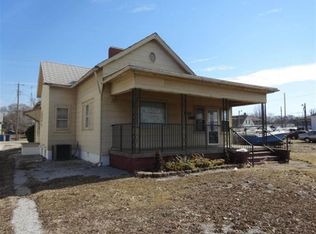 1132 S 3rd St, Terre Haute, IN