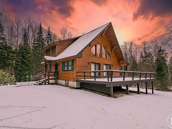 22 Quail Ln, Lake Placid, NY 12946