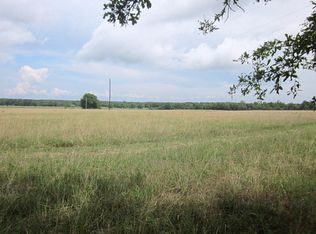 21994 Lark Rd, Lebanon, MO 65536