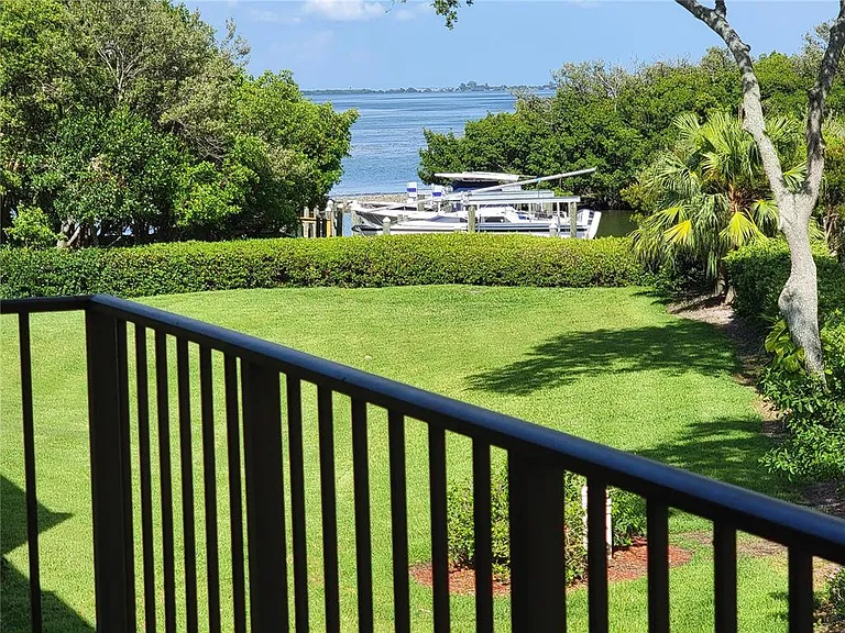 1515 Pinellas Bayway S #38 — Photo 2