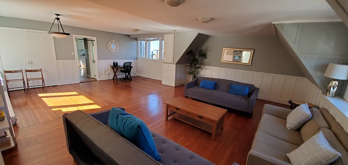 Building Photo - 905 Ashbury St #5