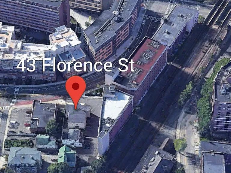 43 Florence St — Photo 10