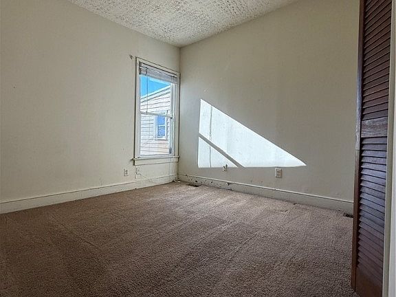 5th image of 1415 W Leigh St
