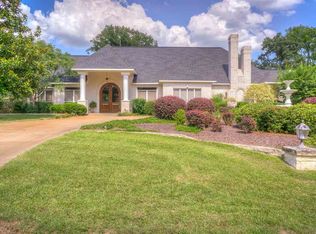 15410 Country Manor Rd, Lindale, TX 75771