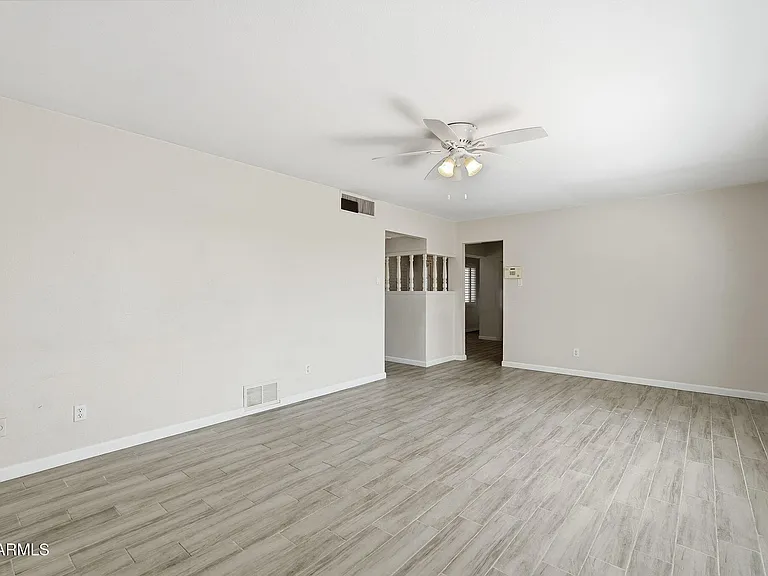 2401 N 66th St — Photo 13
