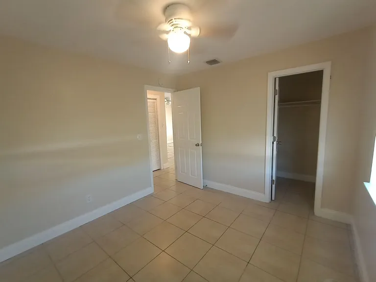 132 SW 12th Ave — Photo 10