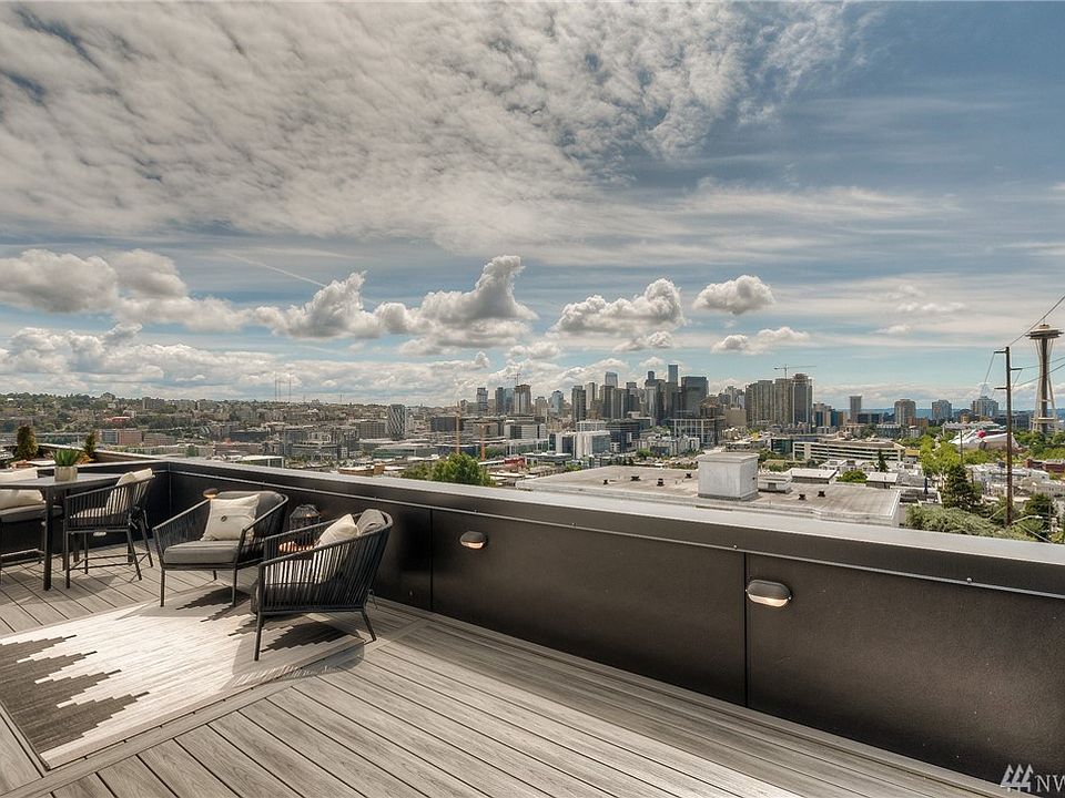 From the roof top deck, the gorgeous sights and sounds of the Emerald City are laid out before you. 