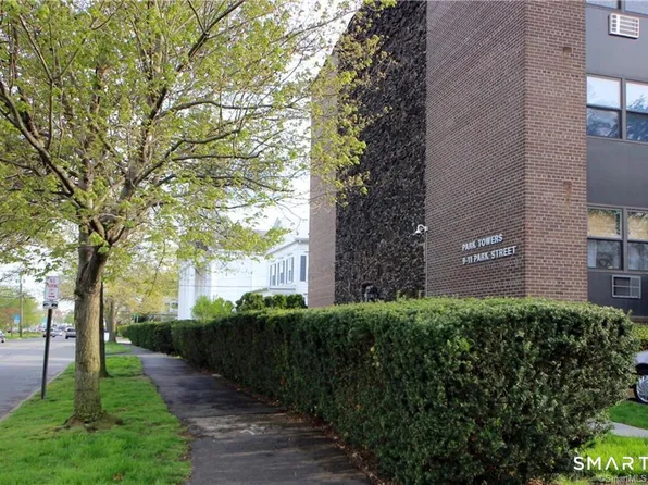 9 Park St #2L, Norwalk, CT 06851