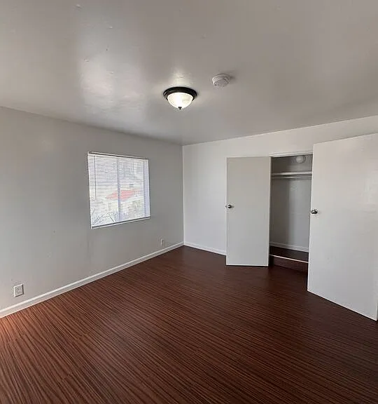 1650 S Rimpau Blvd — Photo 6