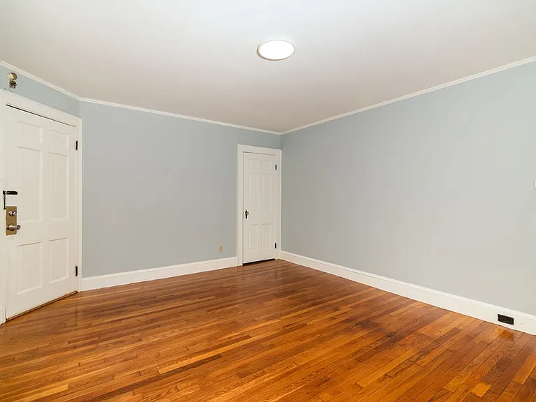 4 Weston Ave #2 — Photo 4