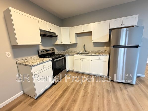 243 S Main St APT 2