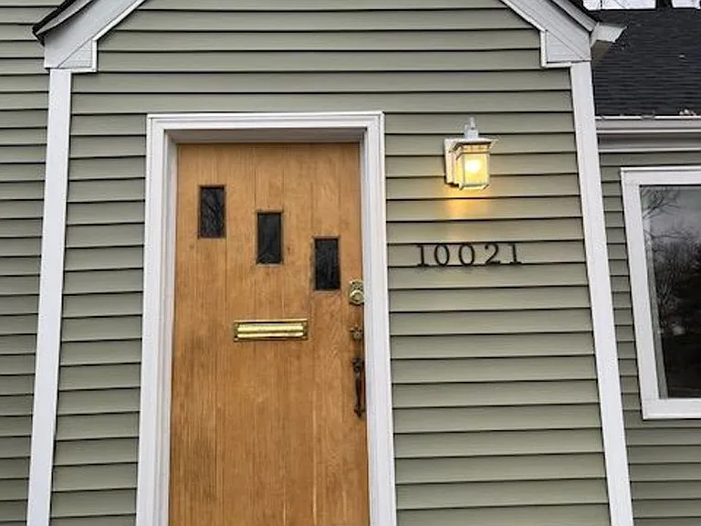 10021 Saint Clair Ave — Photo 10