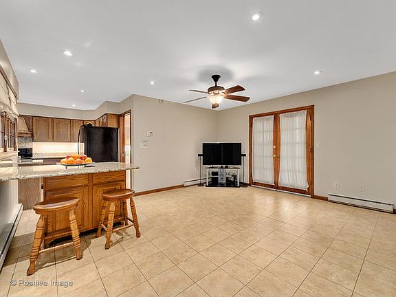 5th image of 6 N Cypress Ln