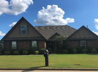 101 Aidan Ln, Muscle Shoals, AL 35661