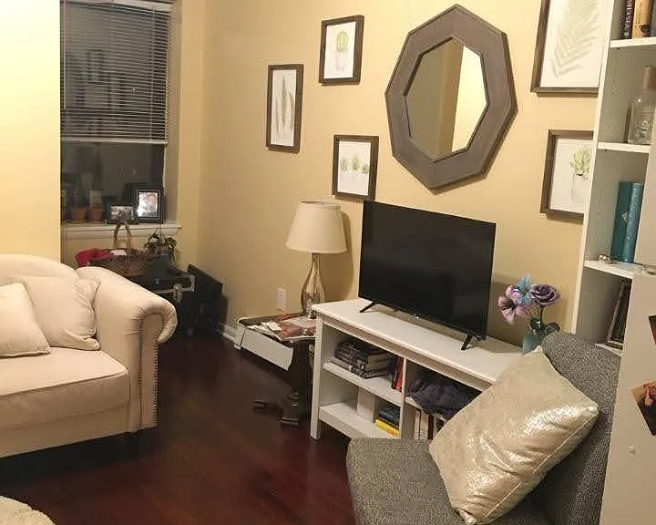 809 Park Ave #10 — Photo 1