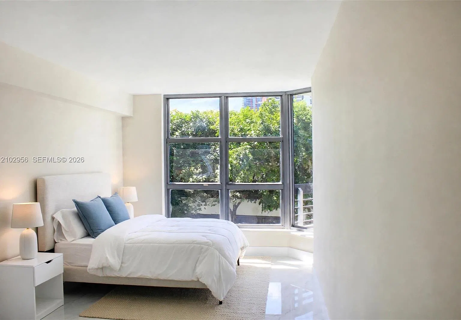 2 bed, 2.5 bath, 1365 sqft, $3,500 — Photo 4