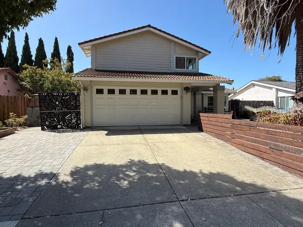 32625 Lake Mead Dr, Fremont, CA 94555