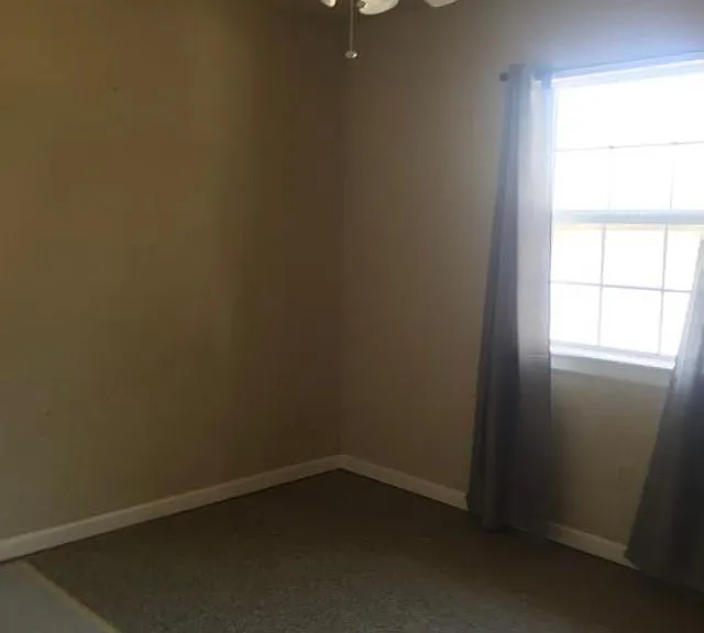 609 E Park St — Photo 5