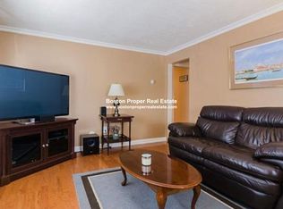 360 Market St APT 4, Brighton, MA 02135