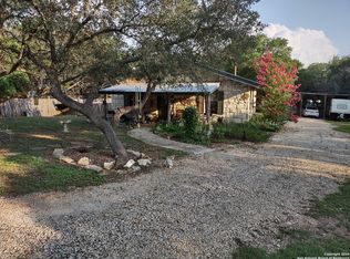 271 Legion Dr, Lakehills, TX 78063