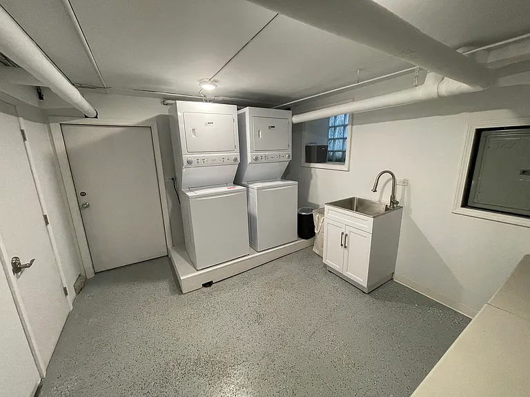 1336 W Cornelia Ave #2 — Photo 13