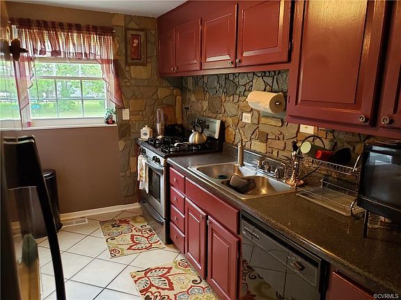 5th image of 6507 Brookshire Dr