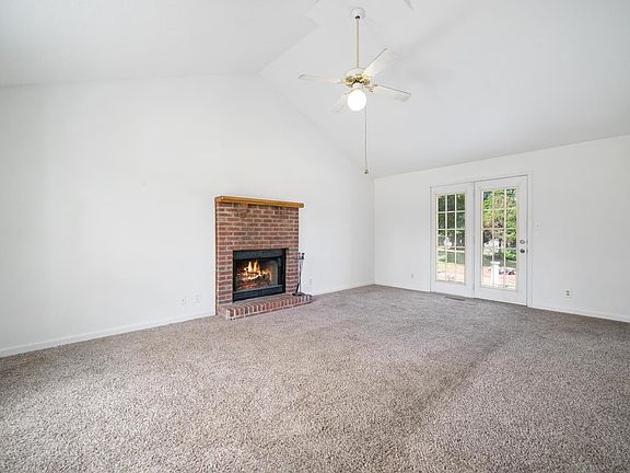 5th image of 1790 Forrestdale Dr