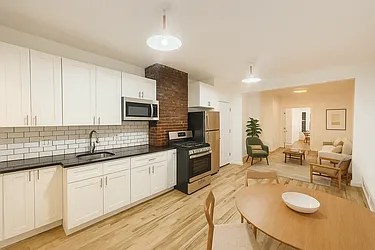 281 Starr Street, #1R