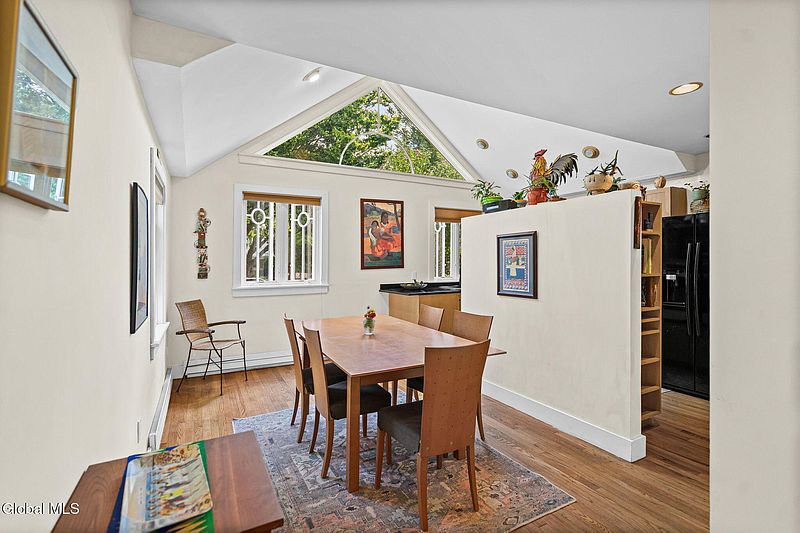 2nd image of 212 Colonial Avenue