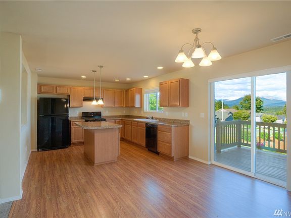 4th image of 2133 119th Ave SE