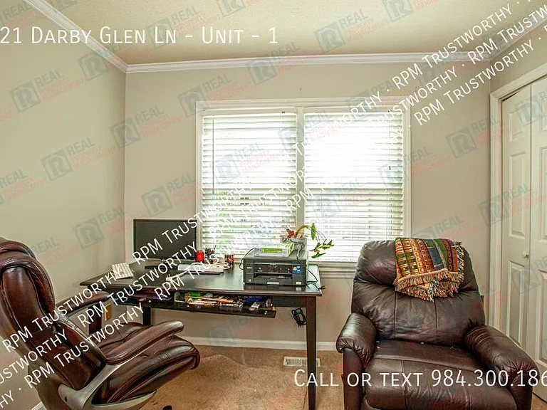 521 Darby Glen Ln #1 — Photo 8