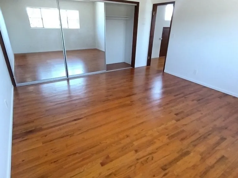 5314 W 138th St — Photo 38