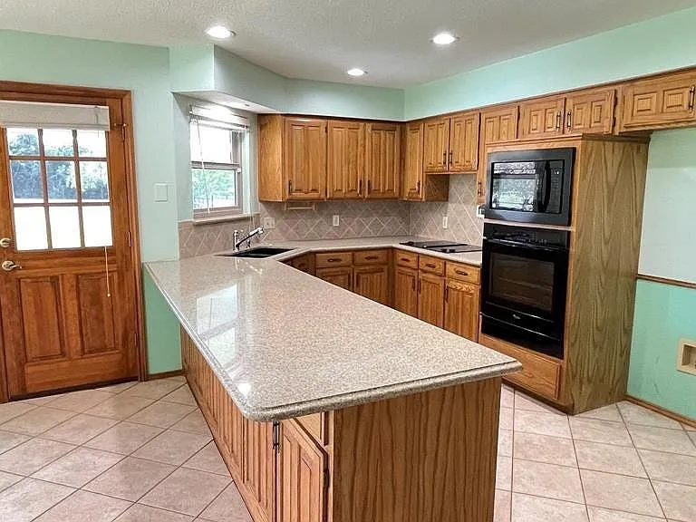 6340 Grauton Dr — Photo 53