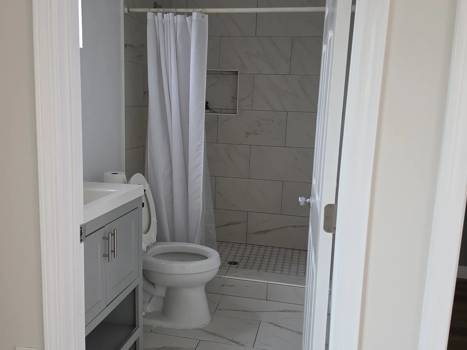Studio, 498 sqft, $1,850 — Photo 4