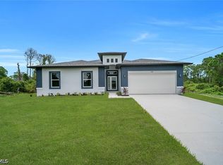 543 McArthur Blvd, Lehigh Acres, FL 33974