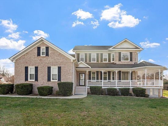 5200 Sugg Ct, Fuquay Varina, NC 27526