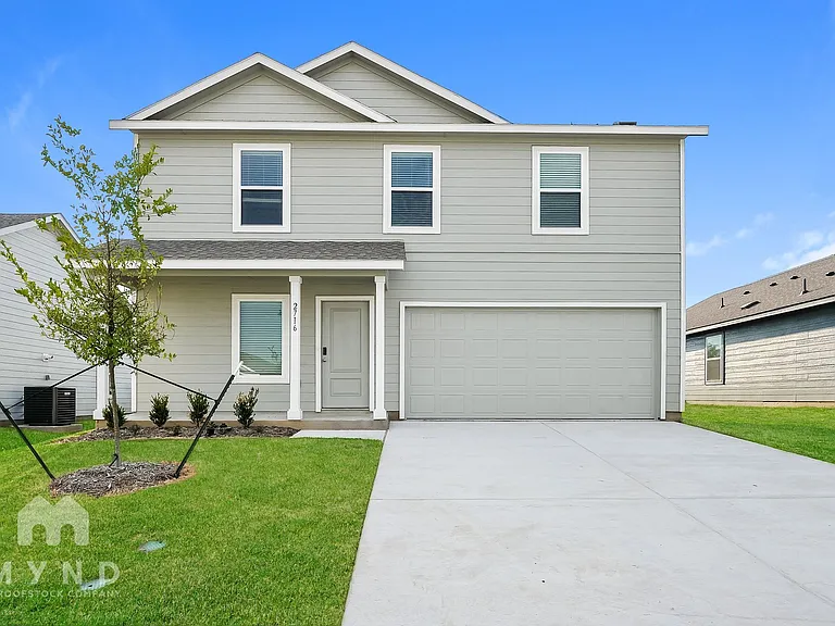 2716 Mistwood Dr — Photo 1