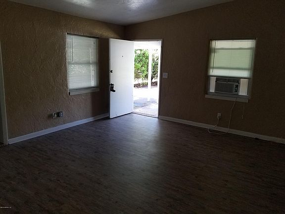 4th image of 3905 E Eve Dr