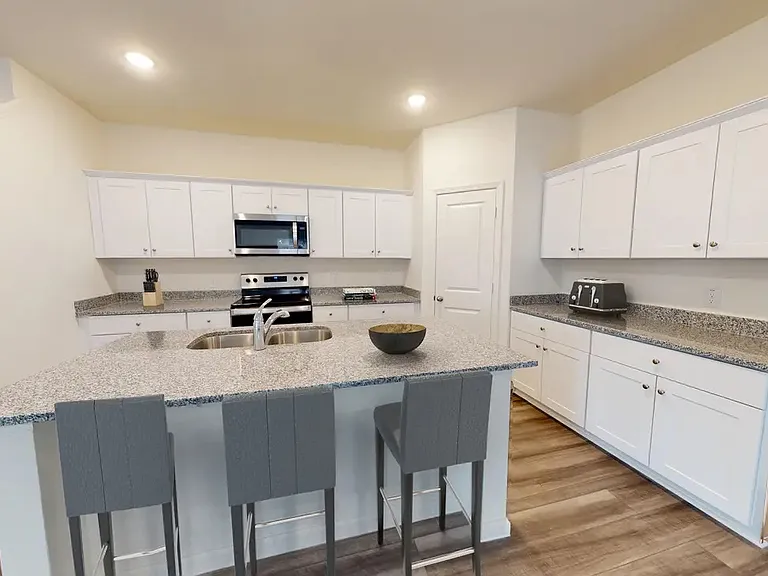203 Bradford Dr — Photo 13