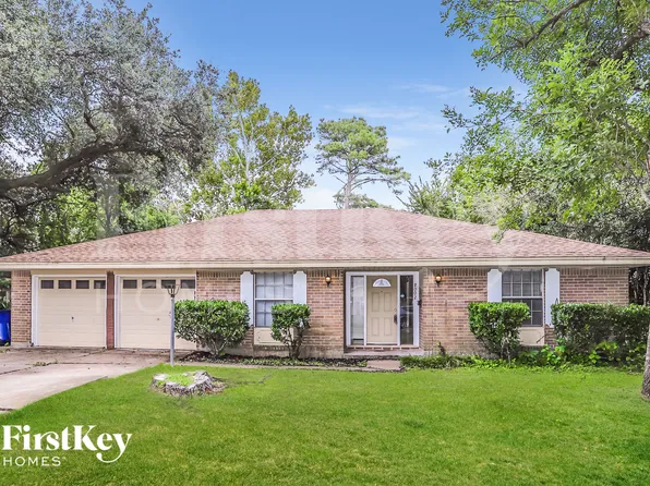 8002 Larkspur Dr, Texas City, TX 77591